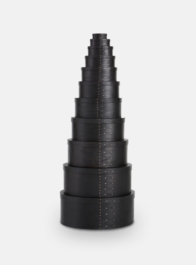 Oval Box – Black
